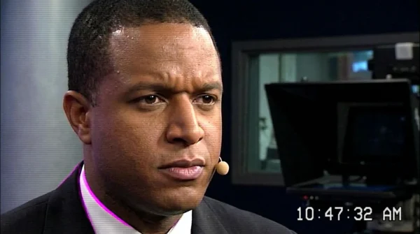 Craig Melvin stalls live broadcast when sudden teleprompter blackout traps unscripted monologue